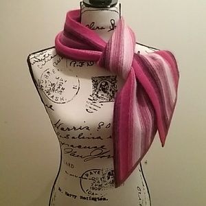 Banana Republic size scarf